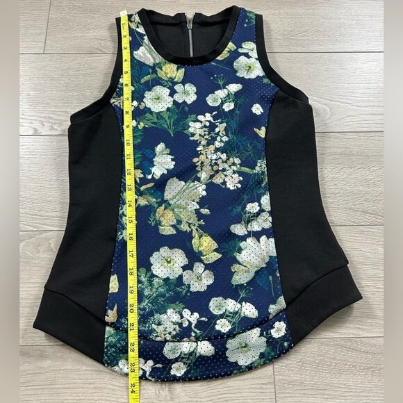 RACHEL Rachel Roy Black Floral Sleeveless Mixed Media Short Sleeve Top - Picture 9 of 10
